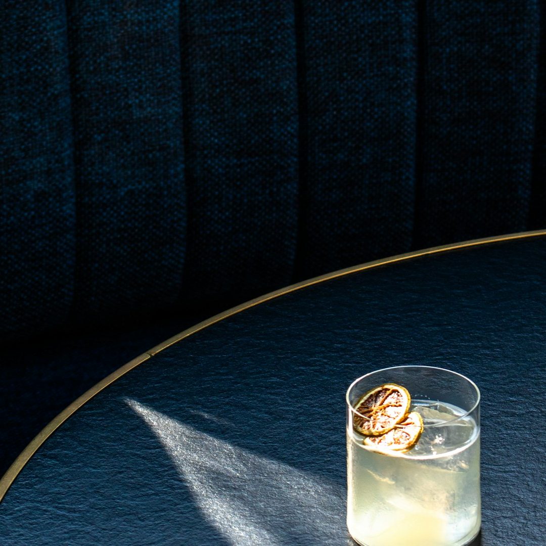 seo keywords luxury mobile bar service
mobile bar for corporate events
cocktail bar for birthdays
premium event drinks service
bar hire with bartende